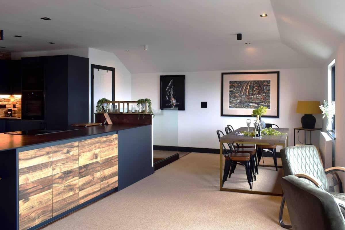 Stunning Waterfront Apartment With Spectacular Views & Parking At 'Captains Loft' Falmouth Luaran gambar