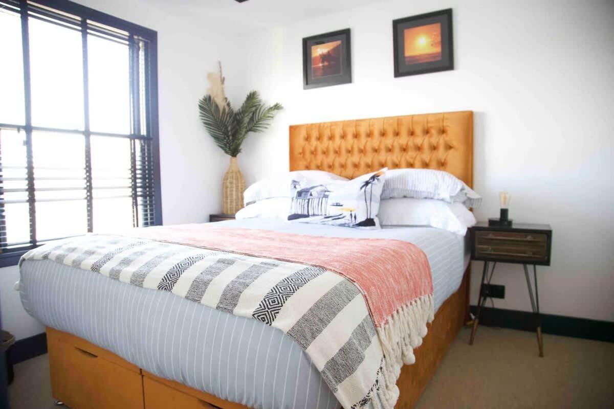 Stunning Waterfront Apartment With Spectacular Views & Parking At 'Captains Loft' Falmouth Luaran gambar